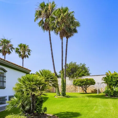 Cubo's Galemar Pool & Padel * Torremolinos