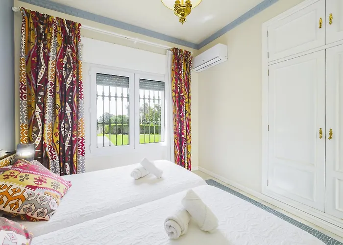 Villa Cubo's Galemar Pool & Padel