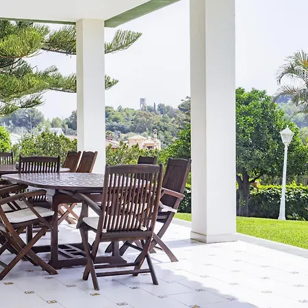 Villa Cubo's Galemar Pool & Padel *