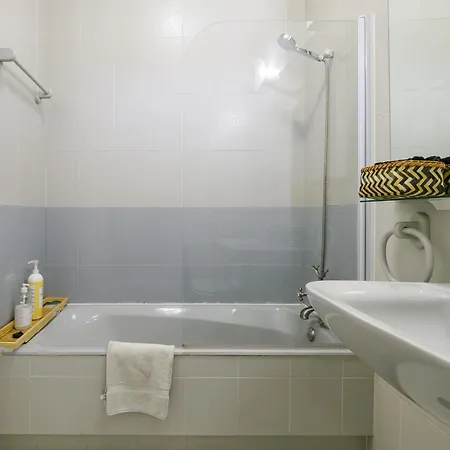 Вілла Cubo's Galemar Pool & Padel Торремолінос