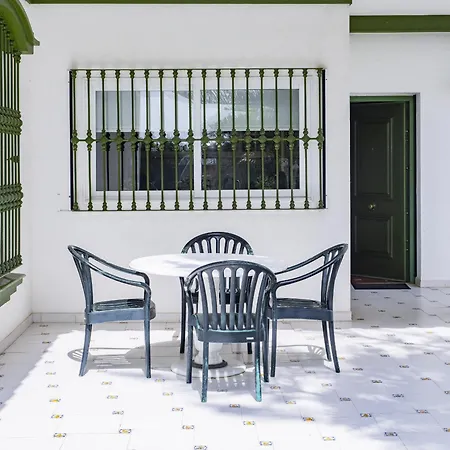 Cubo's Galemar Pool & Padel Torremolinos