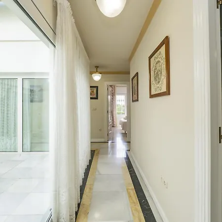 Cubo's Galemar Pool & Padel Willa *