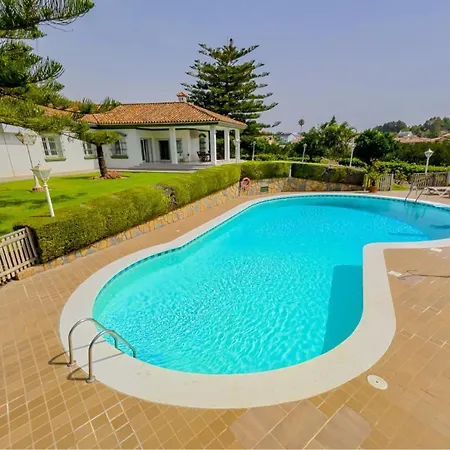 Villa Cubo's Galemar Pool & Padel Torremolinos