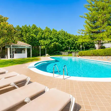 Villa Cubo's Galemar Pool & Padel Torremolinos