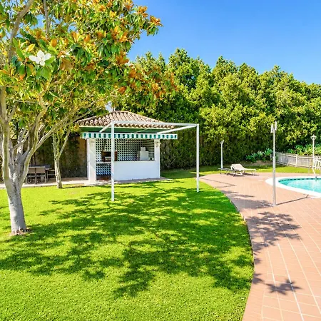 Villa Cubo's Galemar Pool & Padel