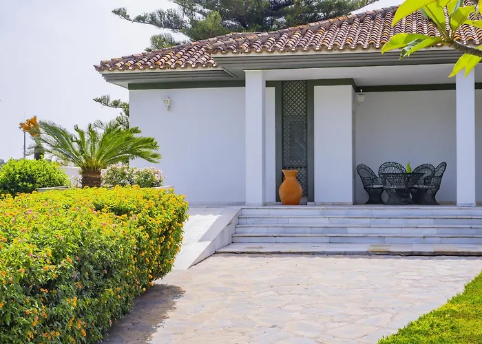 Cubo's Galemar Pool&padel *